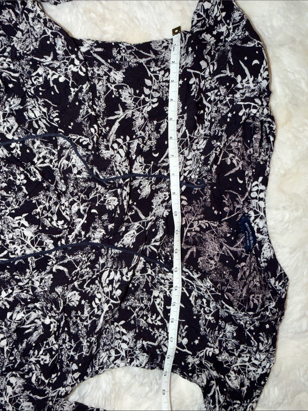 Boho Black Floral Tie-Front Peasant Tunic - Picture 7 of 8